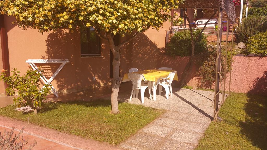 Residence Appartamenti Caffarena Àrbatax Cameră foto